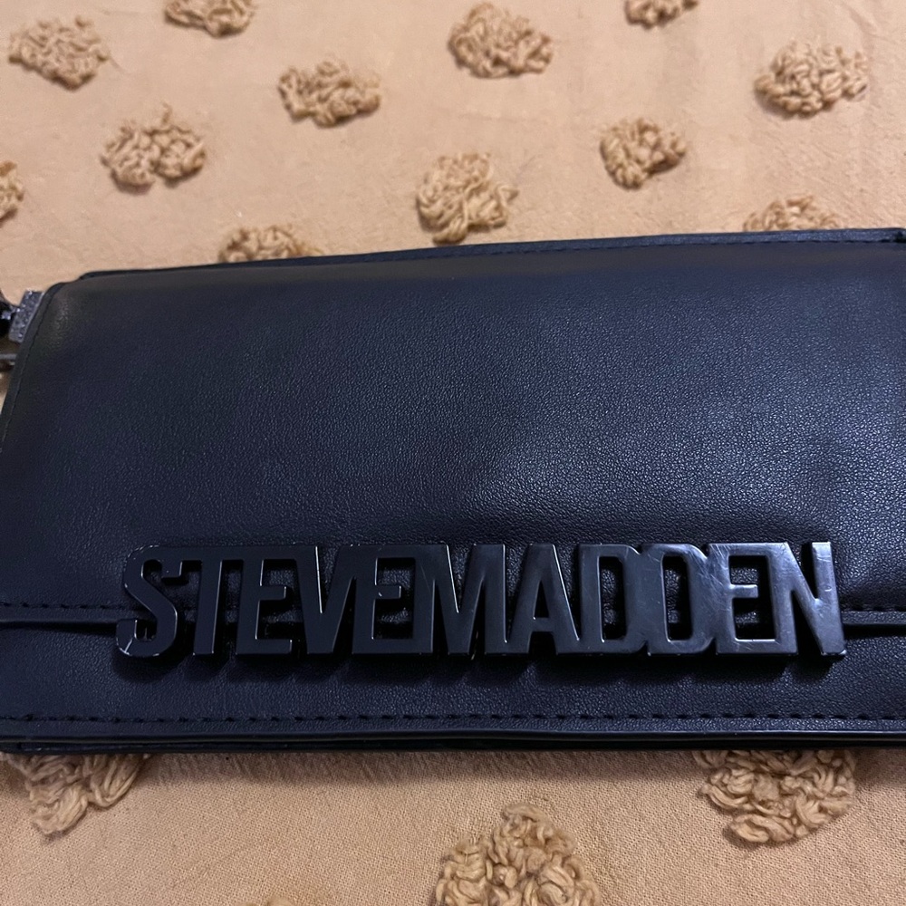 Steve Madden Black Leather Embossed Wristlet